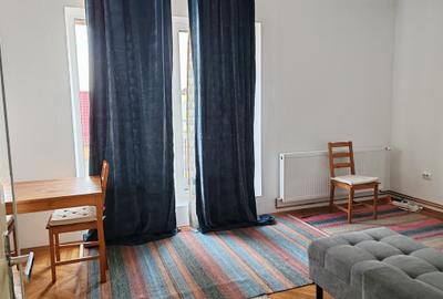 Garsonieră decomandată, mobilată în Tractorul - 1