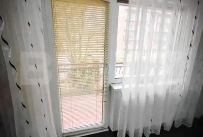 Apartament cu 3 camere semidecomandat în Central - 17