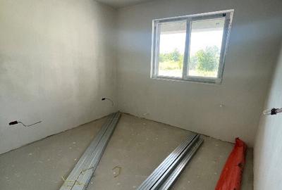 Apartament cu 3 camere semidecomandat în Bragadiru - 7