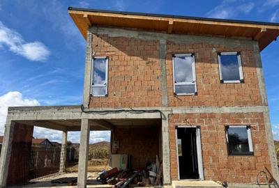 Casa individuala la ro?u 118 mp utili, teren 420 mp, - 2