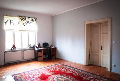 Apartament cu 3 camere în Cristian