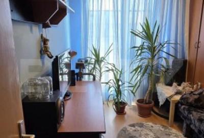Apartament de vanzare, cu 4 camere, 4 balcoane, 75 mp, zona - 10