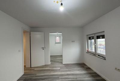 Casă cu 4 camere cu Teren 327 Mp în Dămienești - 7