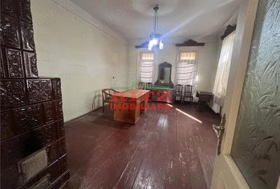 Casă cu 3 camere cu Teren 1623 Mp în Central - 4