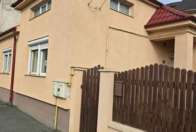 Casă cu 2 camere cu Teren 219 Mp în Burdea - 2