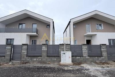 Casă individuală cu 4 camere cu Teren 320 Mp în Berceni
