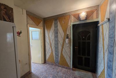 Apartament 2 camere etaj 3/4 Bld. Independentei colt cu str. Scolilor - 7