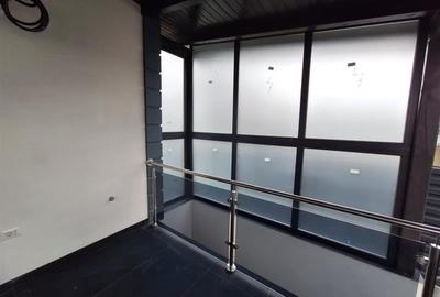 Casa noua P+M ,in Hemeius, aproape de Primarie, 413 mp  teren - 41