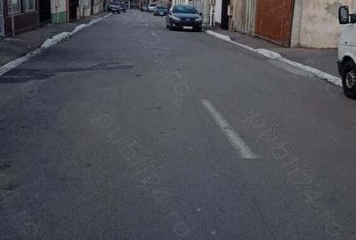 Teren de 250 mp, în Central - 2