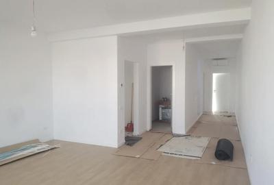 Casă cu 5 camere în Central - 6
