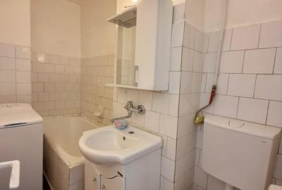 Garsoniera cu balcon, etaj intermediat, zona Piata Cipariu. - 9