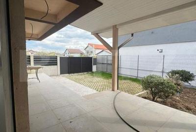 Casă cu 4 camere cu Teren 370 Mp în Malu Mare - 14