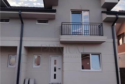 Duplex cu 4 camere cu Canalizare în Moșnița Nouă - 1