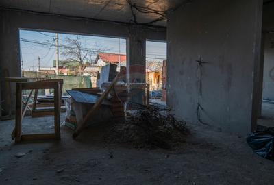 Casă individuală cu 6 camere cu Teren 246 Mp în Central - 16