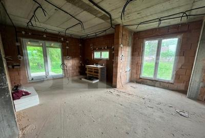 Casa spatioasa cu 4 camere, 150 mp, 10 ari teren, zona Arcal - 10