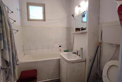 Apartament cu 2 camere decomandat în Micro 20 - 4
