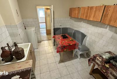 Apartament cu 4 camere decomandat în Central - 10