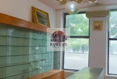 O Locație cu Istorie și Eleganță - În Centru, Pentru Afaceri Distincte - 2