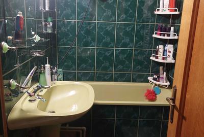 Apartament cu 3 camere decomandat în Exterior Vest - 1