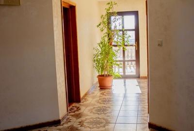 Casă individuală cu 7 camere cu Teren 820 Mp în Burdujeni - 9