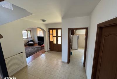 Casă cu 4 camere cu Teren 1018 Mp în Lungulețu - 5