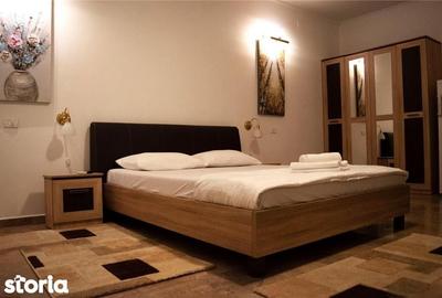 Casă cu 10 camere cu Teren 300 Mp în Nord