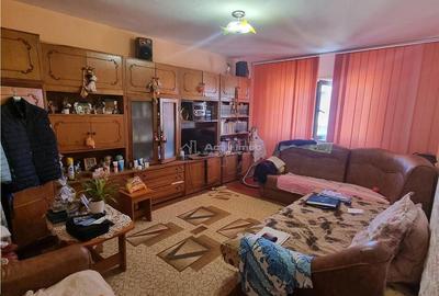 Apartament cu 2 camere decomandat în Central - 3