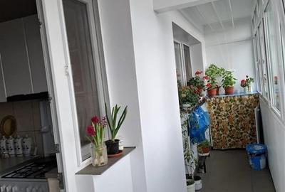 Apartament de  vanzare, 3 camere decomandat, in Ploiesti, Zona Mihai Bravu. - 16