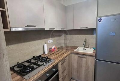 Apartament cu 3 camere semidecomandat, mobilat în Florești - 1