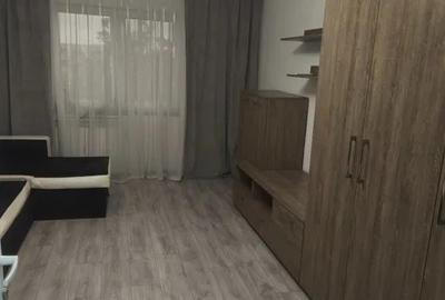 Garsonieră semidecomandată, mobilată în CET - 2