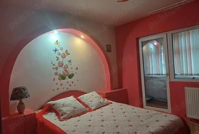 Apartament cu 3 camere decomandat în Central - 1