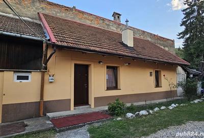 Vand casa 40mp pe str. Lunga din Bra?ov