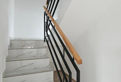 Casă cu 5 camere cu Teren 490 Mp în Păulești - 2