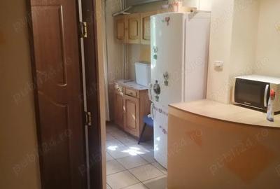 Garsonieră decomandată în Rovine - 4