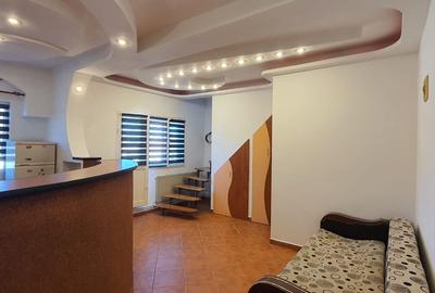 Vand apartament de 2 camere,la mansarda, etaj 5,situat in Valea Aurie,50m+balco - 2