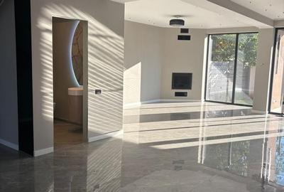 Casă cu 4 camere cu Canalizare în Apărătorii Patriei - 1