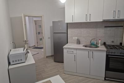 De Inchiriat Apartament 3 camere decomandat G.Enescu cu loc de parcare - 2