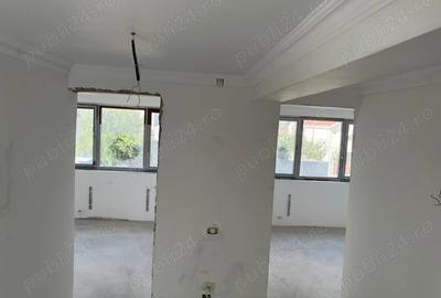 Casă cu 6 camere cu Teren 448 Mp în Central - 2