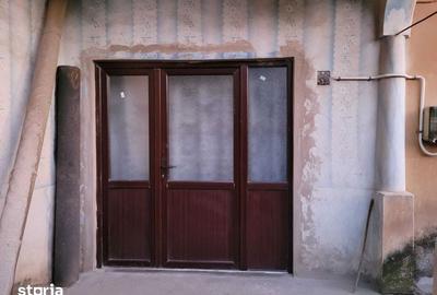 Casă cu 4 camere semidecomandat cu Teren 139 Mp în Vădăstrița - 1
