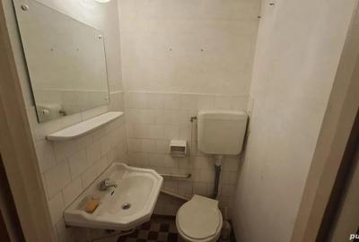 Apartament cu 4 camere decomandat în Republicii