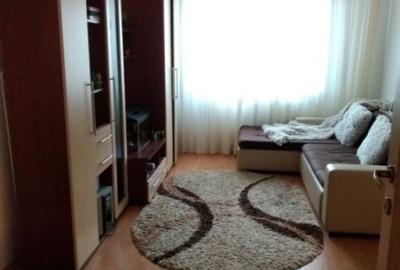 Garsonieră decomandată în Lipovei