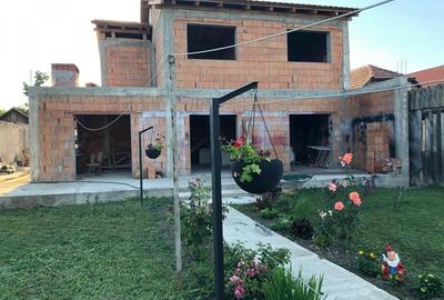 Braytim casa parter (3cam) + casa P+1E rosu (5cam) - teren 1942 mp - 9