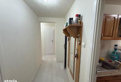 Apartament cu 4 camere decomandat în Periferie - 8