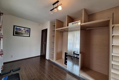 Duplex cu 4 camere cu Canalizare în Florești - 10