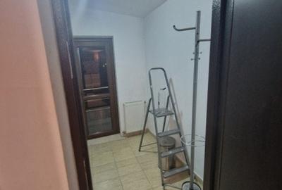 Apartament cu 3 camere semidecomandat, mobilat în Sebastian - 10