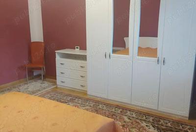 Apartament cu 3 camere semidecomandat în Florilor - 13