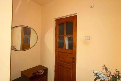 Apartament cu 2 camere semidecomandat în Lehliu - 3