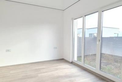 Casă cu 4 camere cu Canalizare în Tărlungeni - 2