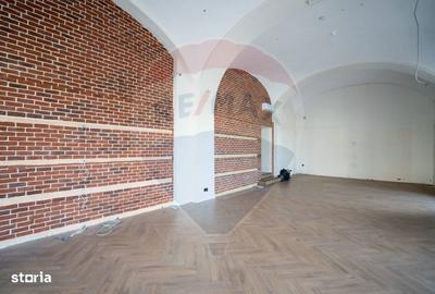 Spațiu comercial, de 199.7 mp, în Orașul Nou - 1