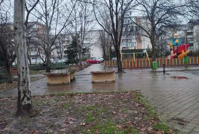 Apartament cu 3 camere decomandat în Mircea-Vodă - 2